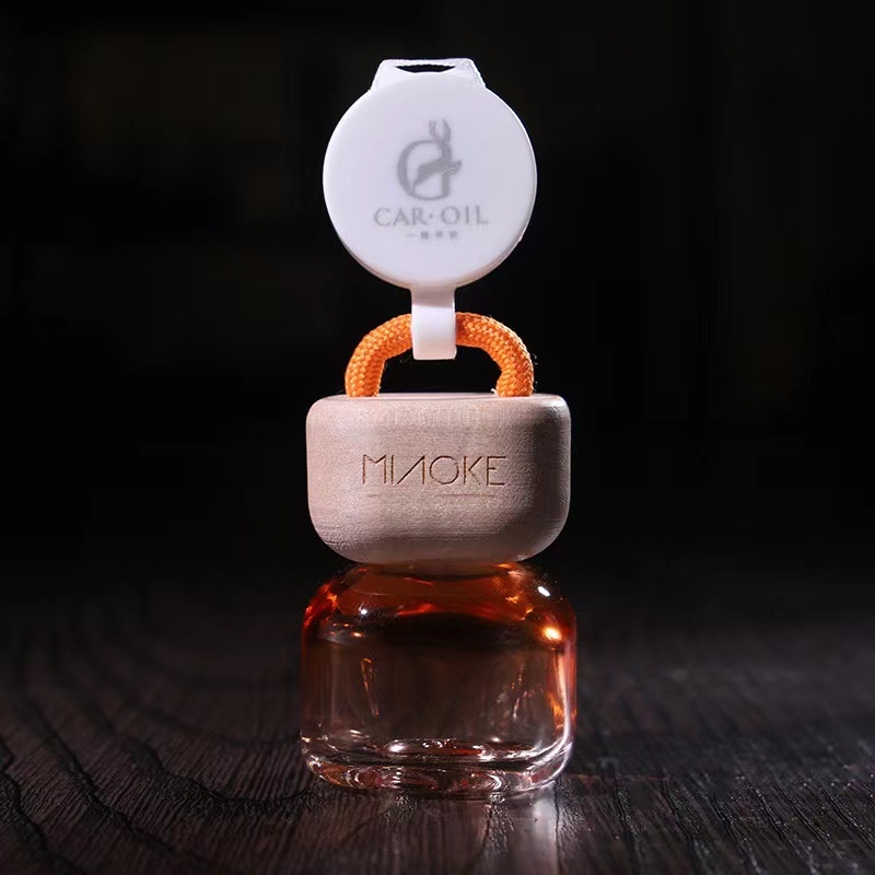 Κρεμαστό μπουκαλάκι αρώματος αυτοκινήτου, προσαρμοζόμενο πλαστικό, 5–10 ml, φλοράλ άρωμα, κρεμαστή εγκατάσταση, διαρκεί 31–60 ημέρες