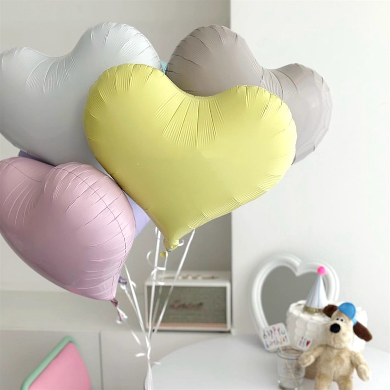 Balon u obliku srca od aluminijske folije — igrački balon, marka: Friends recalling poems