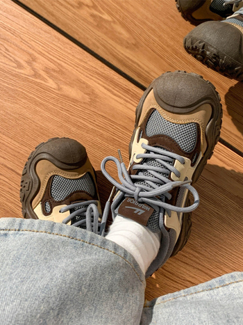 Unisex outdoor planinarske tenisice s velurom na gornjem dijelu, srednje visine, Velcro zatvarač, zaštita od udara