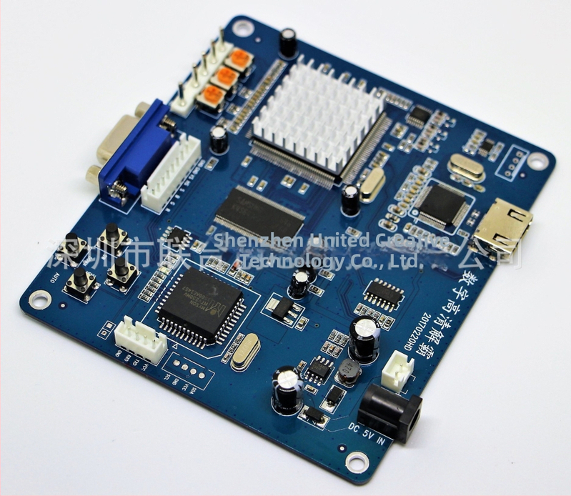 LA-HD01 VGA/RGBHV/RGBS u HDMI video konverter sa scalerom, podržane rezolucije 640x480, 800x600, 1024x768, 1360x768; napajanje; OEM kompatibilnost
