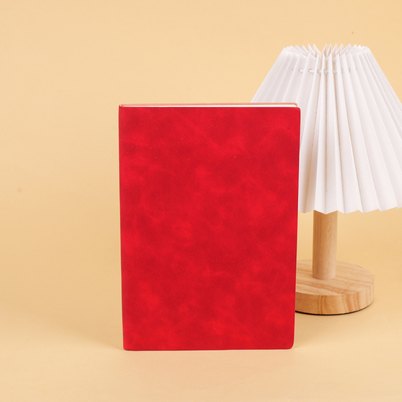 Caiet Holy chi cu copertă din piele sintetică, legare pe linie, hârtie 40 gsm, 50–100 pagini