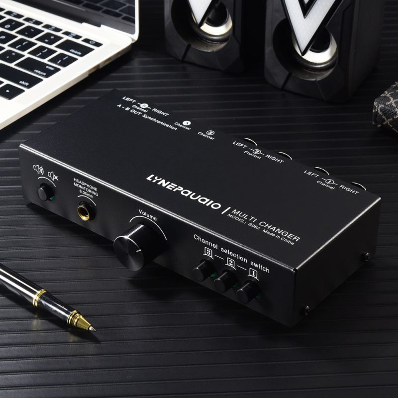 3x3 bemenet/kimenet, teljesen kiegyensúlyozott jelkapcsoló forrás hangerő-szabályozással – Modell B082