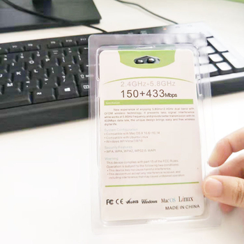 Dvojpásmový USB WiFi adaptér s čipom RTL8811CU, 600 Mbps, pásma 2,4/5,8 GHz, IEEE 802.11b/g/n, WEP/WPA/WPA2