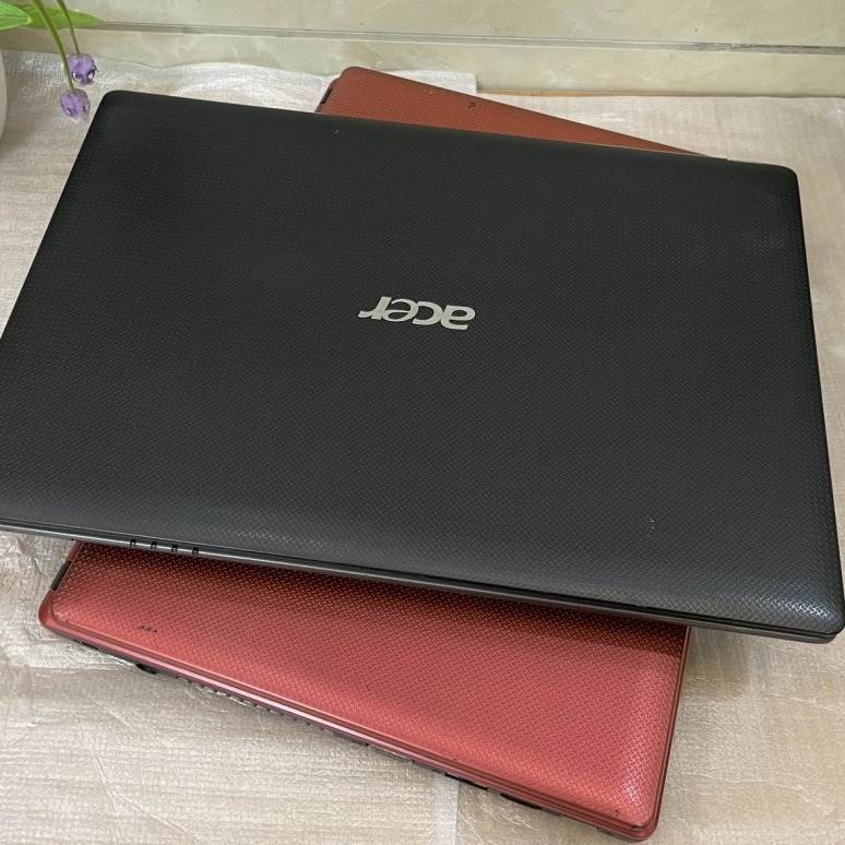 Laptop 4741, Core i5, diszkrét grafika, Windows 7, 1366x768 felbontás