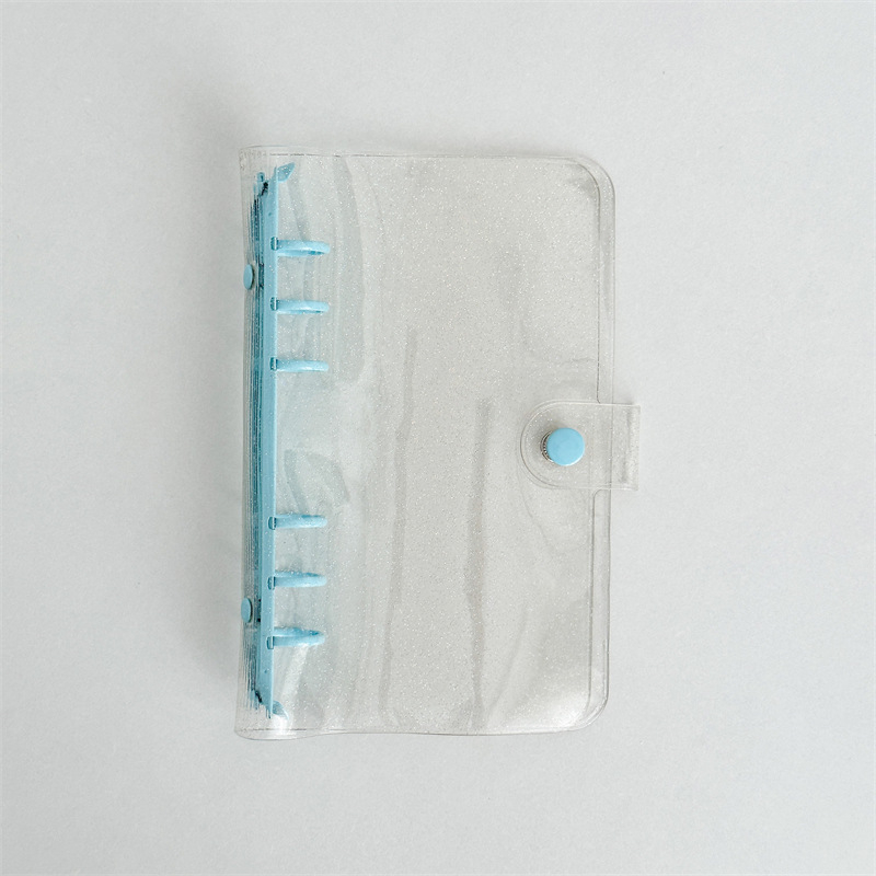 Bilježnica s prozirnim PVC omotom, veza s slobodnim listovima, zamjenjive unutarnje stranice, unutarnji materijal: sirov drveni celulozni pulpa, težina papira 80 g/m², stil: japansko-korejski sladak.