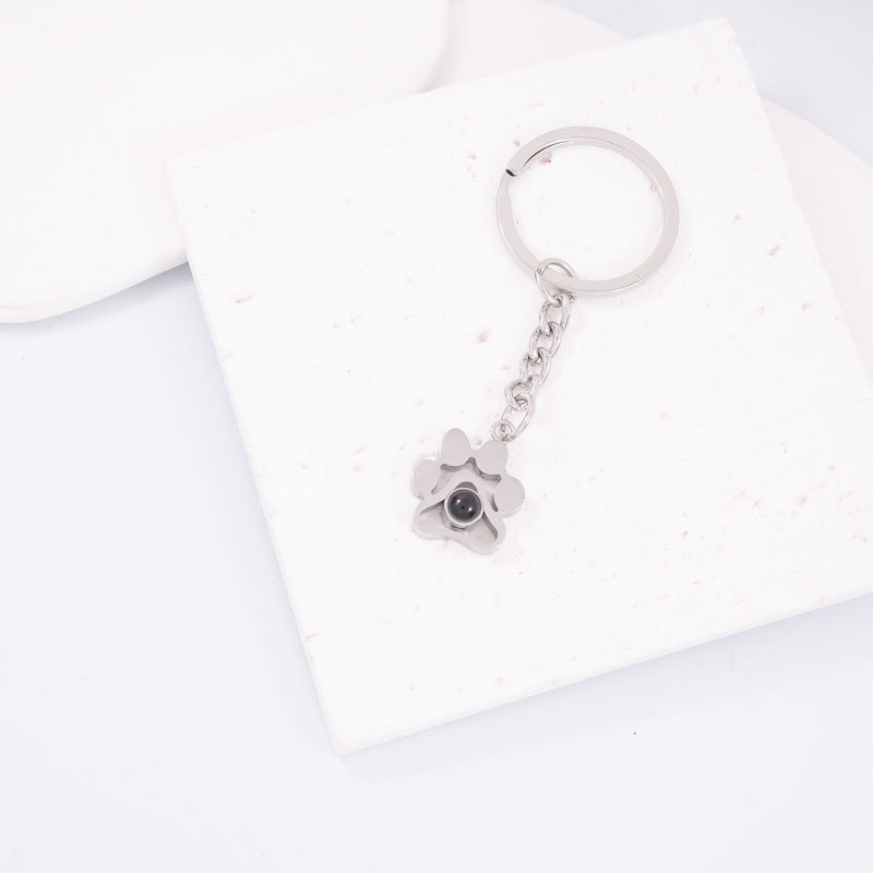 Kljucni lančić s projekcijom šape psa, 100 jezika, nehrđajući čelik, elektroplatiranje, Yingcan Jewelry