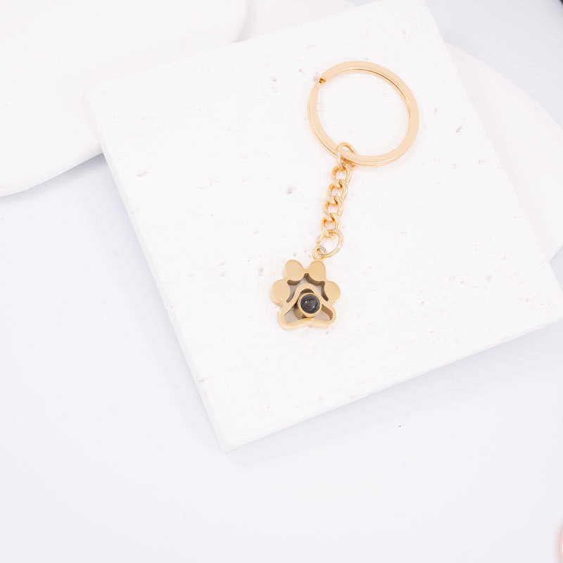 Kljucni lančić s projekcijom šape psa, 100 jezika, nehrđajući čelik, elektroplatiranje, Yingcan Jewelry