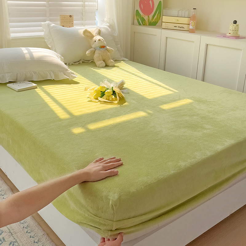 Gumeni list od velura, prilagodljiva, reaktivno tiskanje i bojanje, moderan minimalistički stil, obrasci: pruge, jednobojno, geometrijski