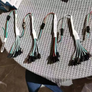 LED TTL jelzőerősítő, 8-csatornás, 3P terminál, modell LED-TTL-AMP-8, feszültség 5–24V