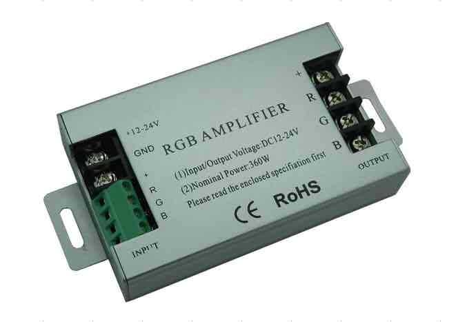 LED RGB trakasti pojačivač, aluminijsko kućište 360W, 12–24V, 30A raspon, žično spajanje, IP20