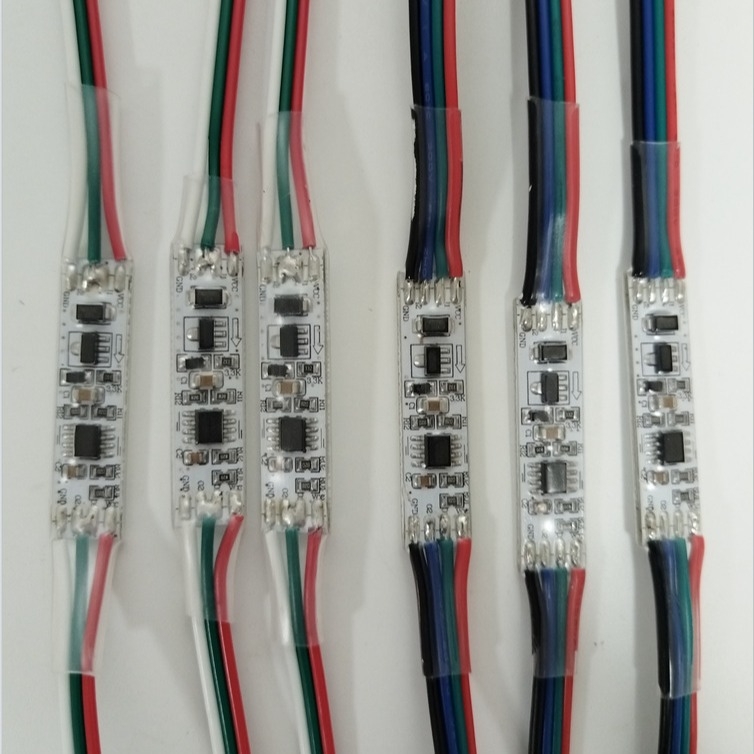 Pojačalo signala za LED trake s produžnim kabelom, IP20, porijeklo Shenzhen, nije uvezeno