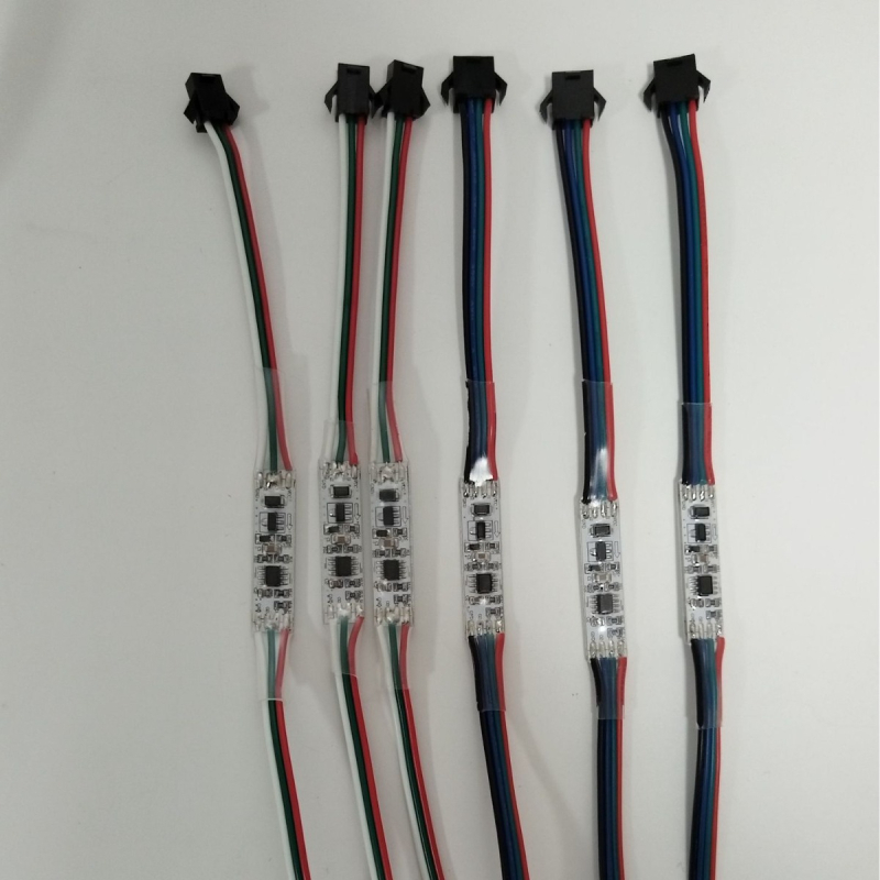 Pojačalo signala za LED trake s produžnim kabelom, IP20, porijeklo Shenzhen, nije uvezeno