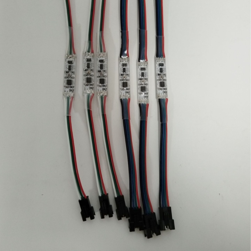 Pojačalo signala za LED trake s produžnim kabelom, IP20, porijeklo Shenzhen, nije uvezeno