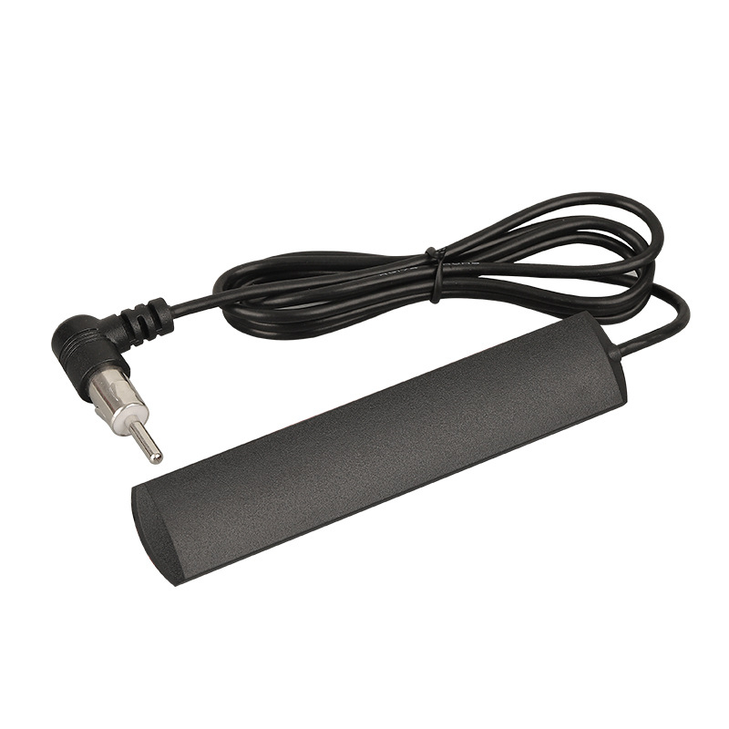 In-car ultra tenká patch anténa pre rádio a navigačné systémy s FM zosilňovačom signálu — Hengjie