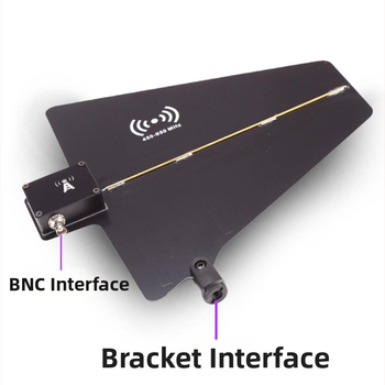 Anténny zosilňovač pre bezdrôtový mikrofón – model 2026, 450–950 MHz, impedancia 50 Ω, dosah až 300 m, rozhranie BNC