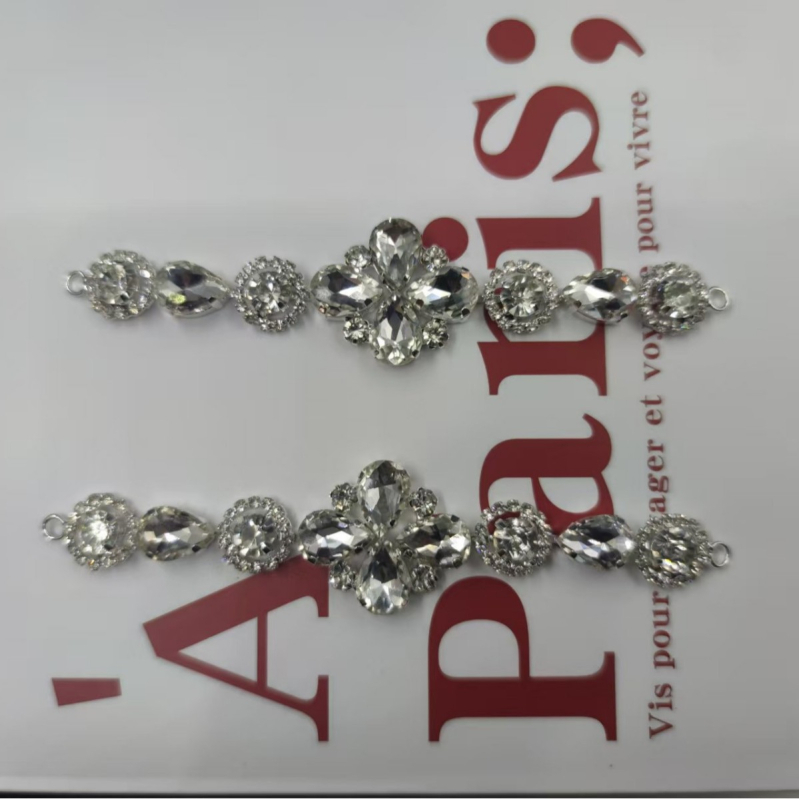 Lanț cu strasuri – sudură – material: Altul – Primăvara 2025