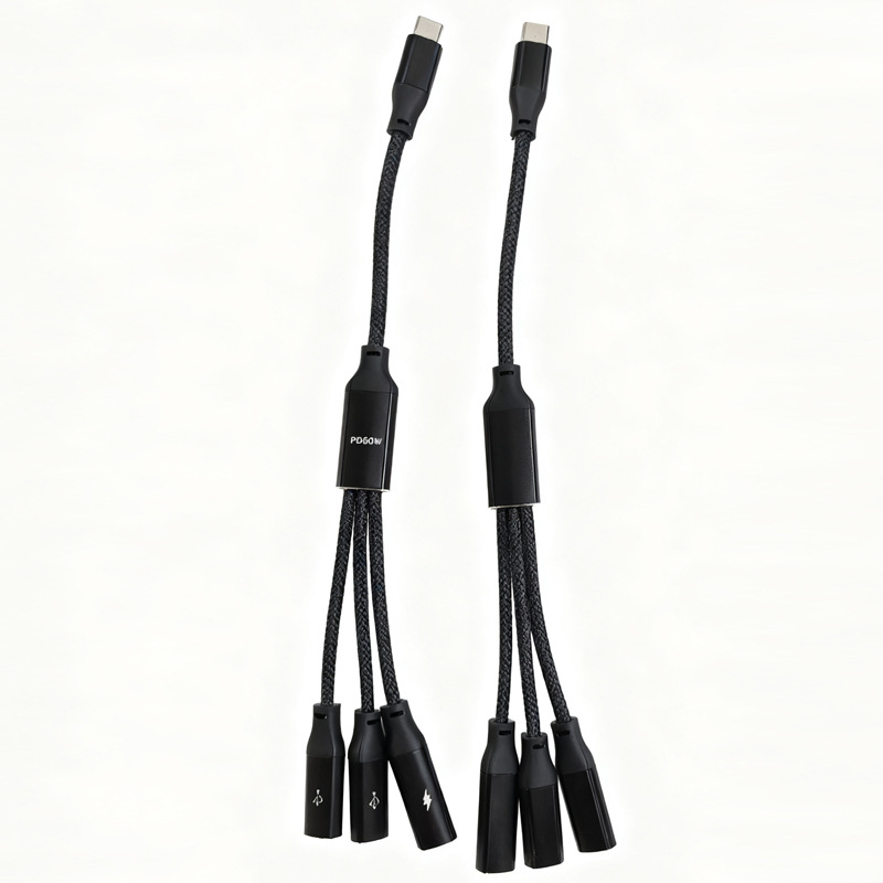 Type-C към 3-портов OTG разделител-докинг адаптер — 60W бързо зареждане, пренос на данни, външно захранване