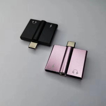 Type-C 3-u-1 audio pretvarač za slušalice 3,5 mm s mogućnošću punjenja i poziva