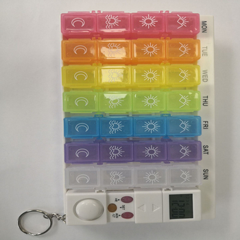 Kutija za tablete s 28 pretinaca, preklopni poklopac, odvojiva, od akrila, s Brailleom