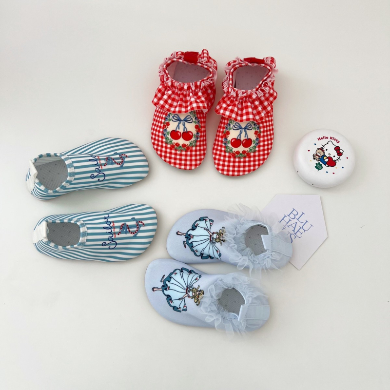 Digesda Pantofi pentru copii – River Tracing – Antiderapante, Talpă din Cauciuc, Părtea superioară din rășină plastică dură, Unisex