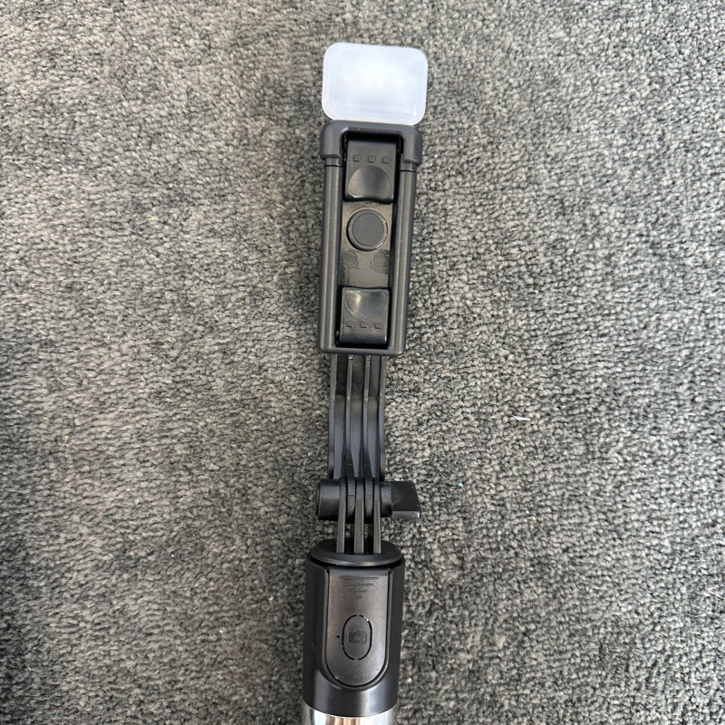 Monopod selfie telescopic cu LED încorporat, Bluetooth, stabilizare anti-tremur, telecomandă inclusă