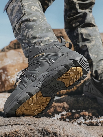 Pantofi de drumeție cu suprafață din piele naturală și plasă, respirabili, înălțime medie a gleznei, șireturi frontale, talpă din cauciuc rezistentă