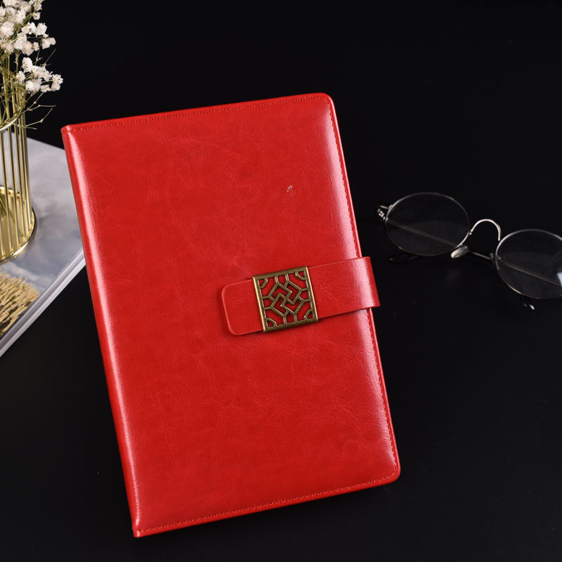 Bilježnica s PU imitacijom kože, mogućnost tiskanja logotipa, ljepilo povez, Forest papir 80 g, aluminijska legura hardvera