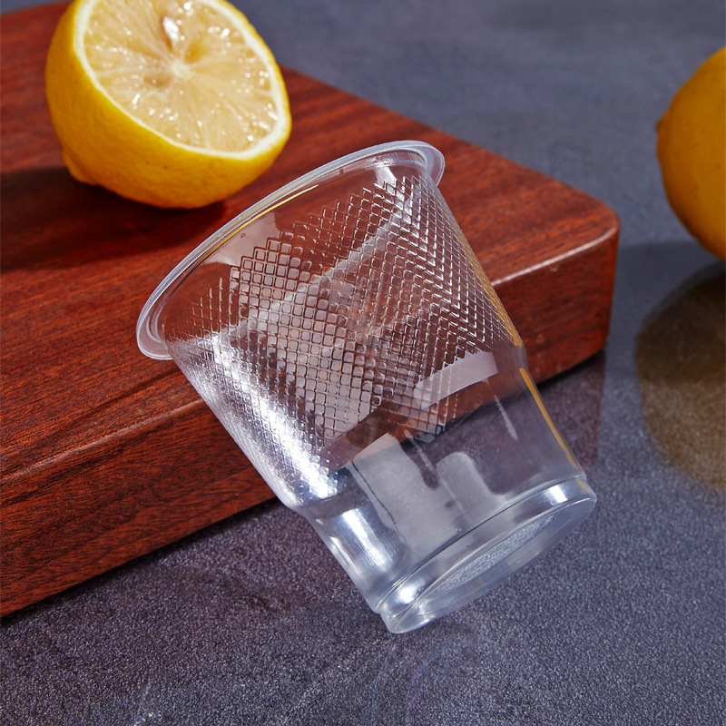 Jednokratna plastična čaša bez mirisa, sigurna za mikrovalnu, kapaciteta 101–200 ml, materijal PP