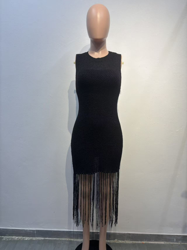 Rochie tricotată cu ciucuri, fără mâneci, guler rotund, lungime medie, poliester
