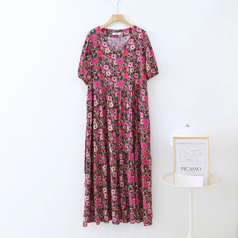 Pamut-selyem ruha törött virágos mintával, A-vonalú, V-nyakú, rövid ujjú, magas derék