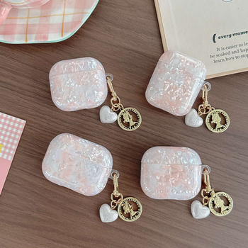 AirPods Pro 2 tok szív alakú üreges mintával és lógó lánccal, TPU puha héj