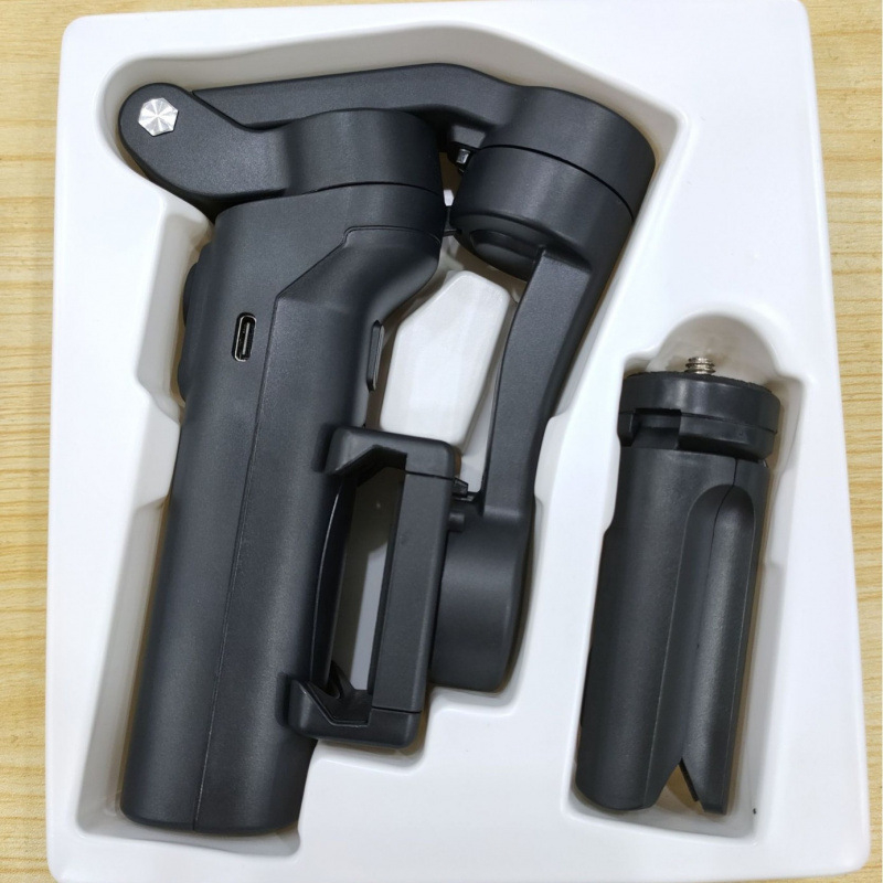 Stabilizator pliabil pentru telefon cu trei axe, ABS corp, 720° vertical, 720° orizontal, 400 g, autonomie baterie 3–5 ore