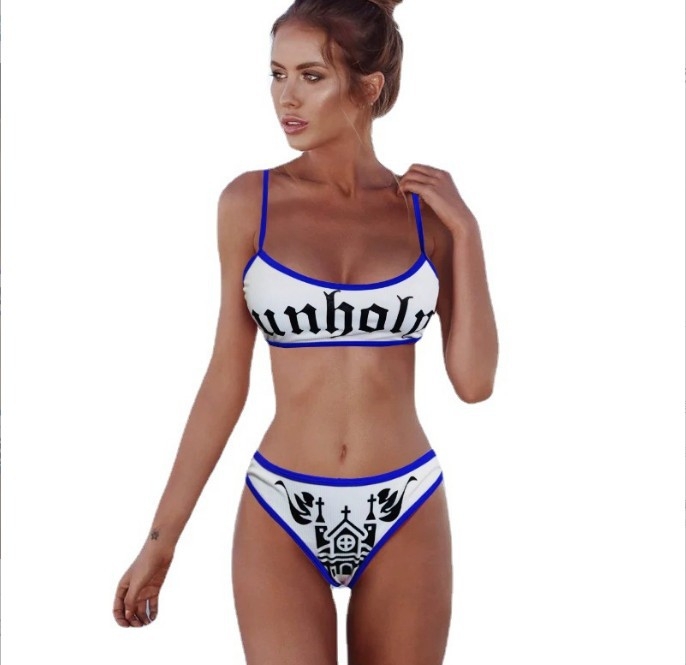 Ženski dvodijelni bikini set s trokutastim gornjim dijelom i gaćicama, offset natpis slovima, punk stil, visok struk, 82% poliester / 18% spandex, podstava poliester