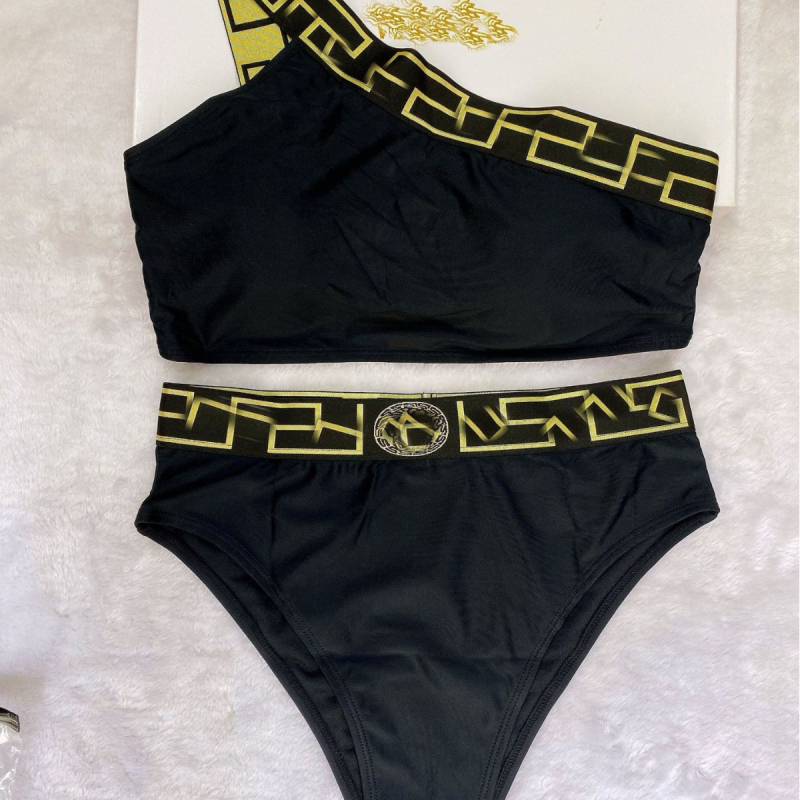 Dvodijelni bikini set s jastučićima za grudi, bez čelične potporne trake, najlon 80%, donji dio: briefs