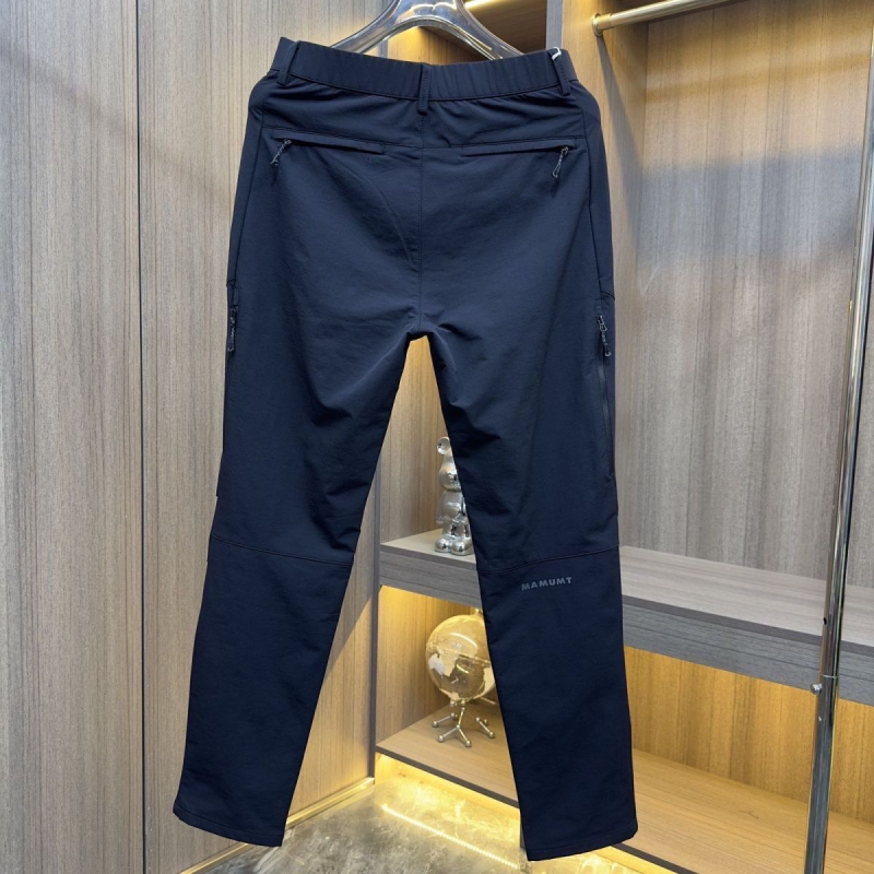 Muške outdoor hlače — vodootporne, windproof soft-shell, uski kroj, ravne nogavice, visoka elastičnost