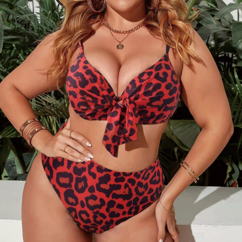 Split bikini set s podstavljenim gornjim dijelom, tkanina visoke elastičnosti, 82% poliester s poliesterskom podstavom, 251 g