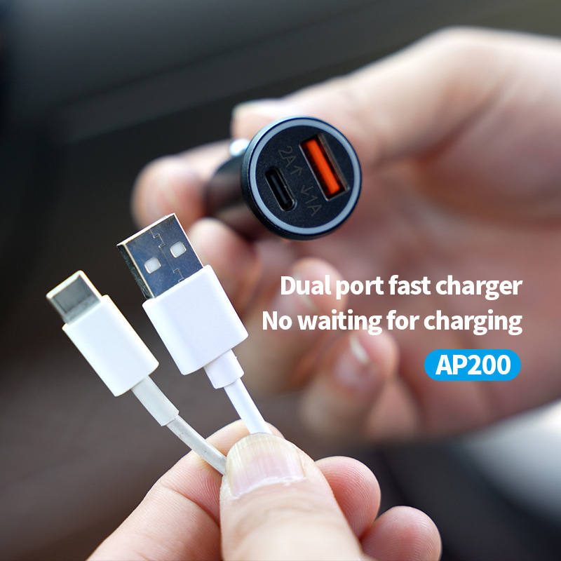 AP200 iOS GPS автомобилно зарядно устройство локатор с презареждаща се батерия