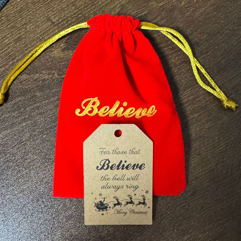 Božićno metalno zvono s trakicom – ukras za dom i vrt (Materijal: željezo; Kategorija: zvono; Uzorak ukrasa: božićna vrpca; Pogodno za: kuću i vrt)