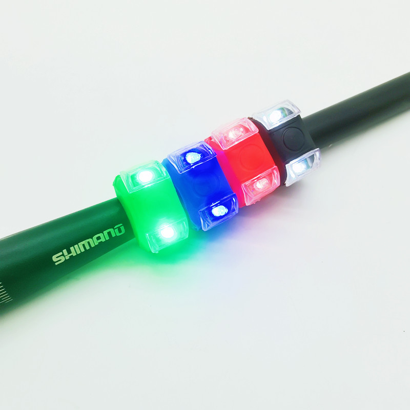 Lumină pentru bicicletă de munte, în formă de broscuță – a șasea generație, corp din silicon, lampă pentru ghidon și lampă spate cu efect strob, baterie 2032