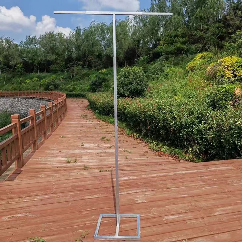 Stâlp telescopic din fier pentru fundal de nuntă cu perdea din plasă, suport în formă de T