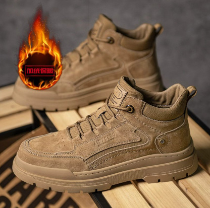 Férfi téli Martin bakancs — plüss béléssel meleg, középmagasságú, retro munkás stílus, vastag talp; Felsőrész: disznó bőr; Talp: gumi; Talpbetét: EVA; Belső bélés: háló