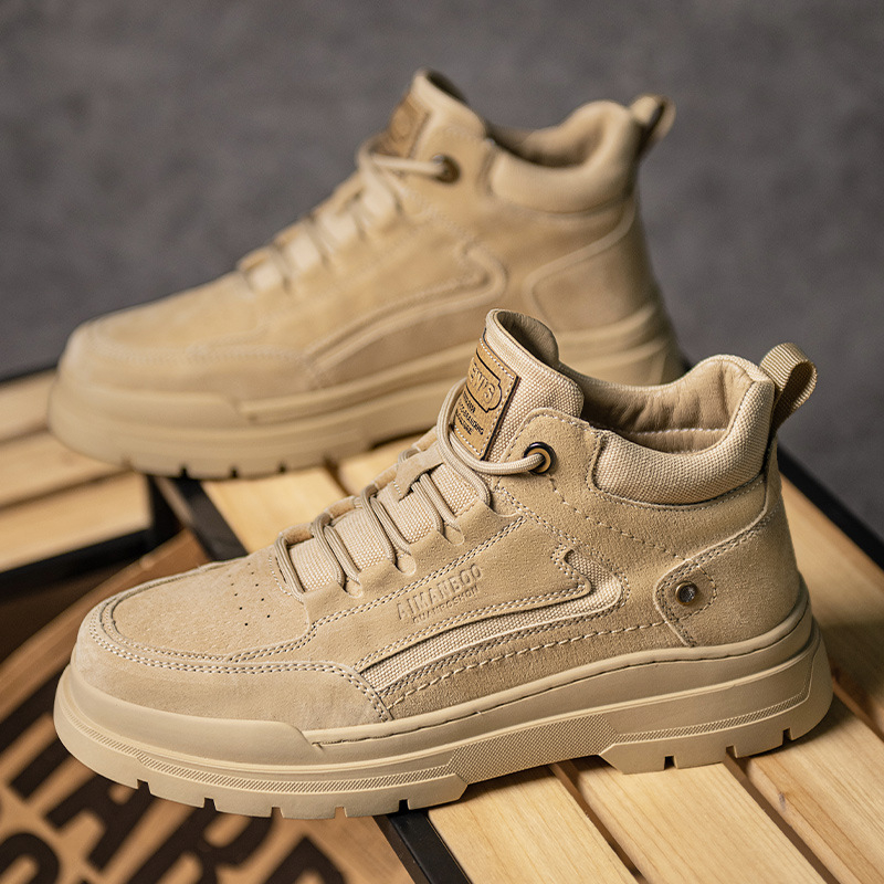 Férfi téli Martin bakancs — plüss béléssel meleg, középmagasságú, retro munkás stílus, vastag talp; Felsőrész: disznó bőr; Talp: gumi; Talpbetét: EVA; Belső bélés: háló