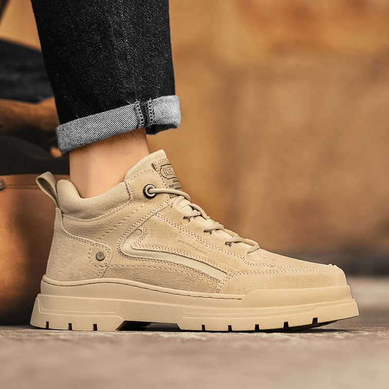 Férfi téli Martin bakancs — plüss béléssel meleg, középmagasságú, retro munkás stílus, vastag talp; Felsőrész: disznó bőr; Talp: gumi; Talpbetét: EVA; Belső bélés: háló