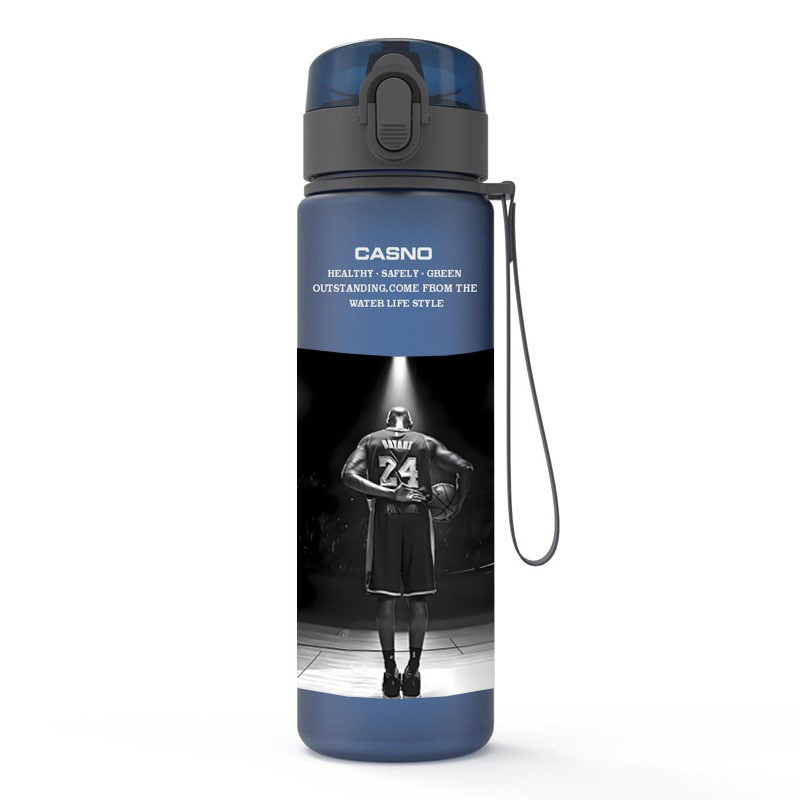 Бутилка цилиндрична за баскетболни звезди Irving, James, Curry, Kobe, Harden, Durant – PC materiaal, тегло 180 g, печат на лого, лицензиран бранд, подходяща за баскетбол