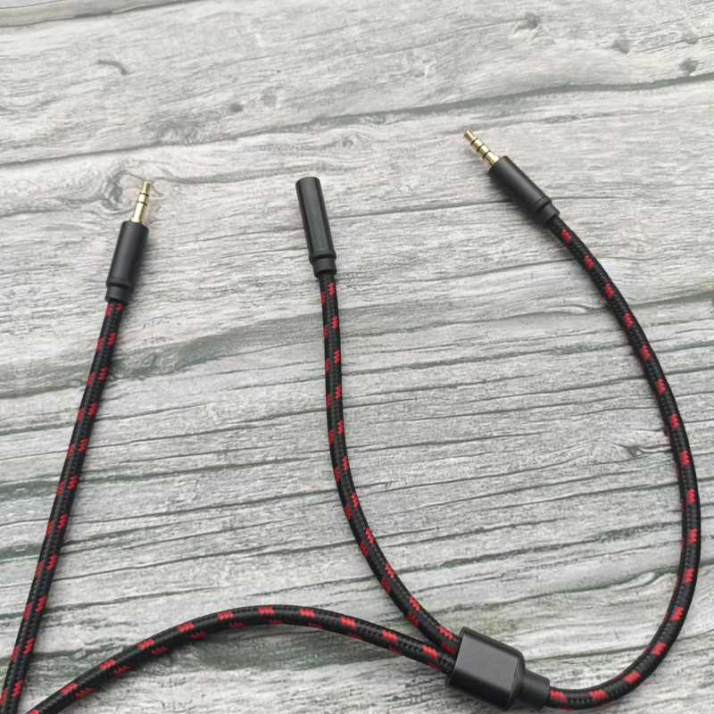 HD60 kabel za snimanje igara 4K60 bez kašnjenja za Xbox One, PS5, PS4 (Model: HD60; 4K60; Bez kašnjenja; Kompatibilnost: Xbox One, PS5, PS4)