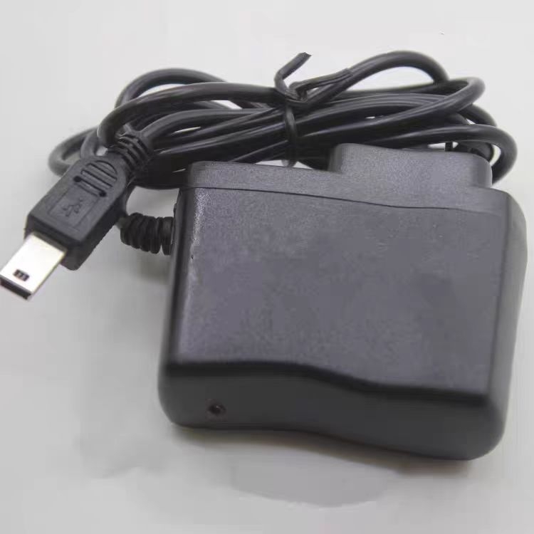 Zhongyitong Z-022 punjač – 5V 1A univerzalni punjač za starije telefone, pametne telefone i telefone s tipkama