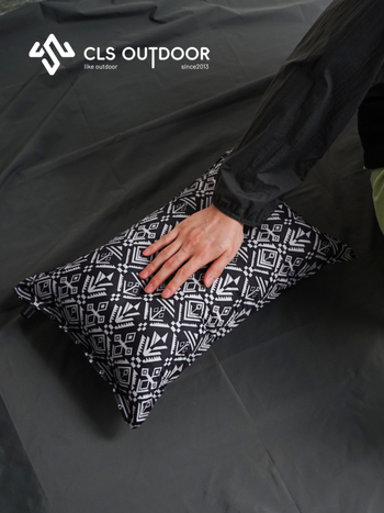 CLS φουσκωτό μαξιλάρι ταξιδιού για αυτοκίνητο, αεροπλάνο και κατασκήνωση, με χειροκίνητη αντλία, για 1 άτομο, 243 g, υλικά δέρμα, PU και αφρός υψηλής αντοχής