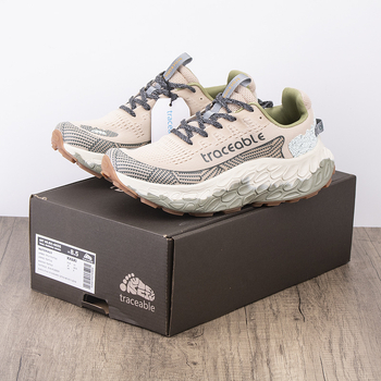 Трейл ранинг обувки – ултра леки, дишащи, антихлъзгващи и амортизиращи удара за четири сезона; горна част от мрежеста материя, EVA средна подметка и подметка от износоустойчива гума