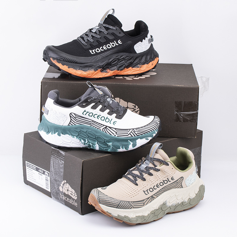 Трейл ранинг обувки – ултра леки, дишащи, антихлъзгващи и амортизиращи удара за четири сезона; горна част от мрежеста материя, EVA средна подметка и подметка от износоустойчива гума