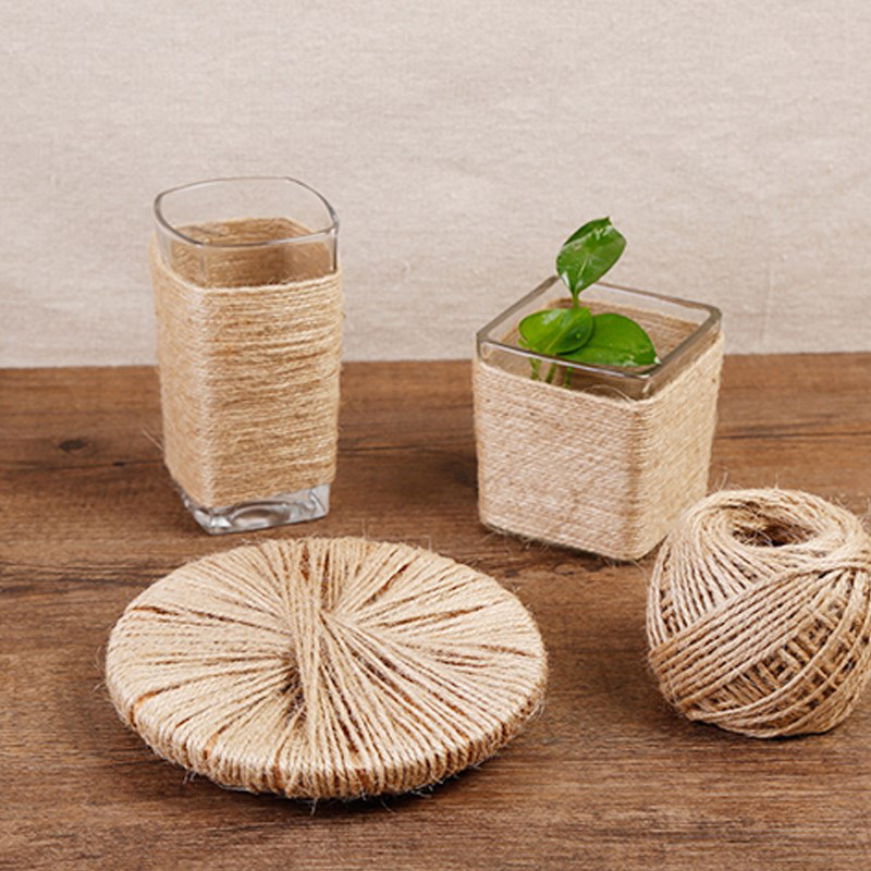 Sisal špaga za DIY projekte — debeli i tanki varijanti; snaga kidanja 2 kg; nosivost 8 kg; pogodno za ručno pletene cvjetove, torbe i dekoracije.